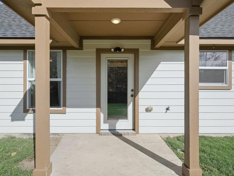 502 W Willow Street, Sanger TX 76266 - Photo 26