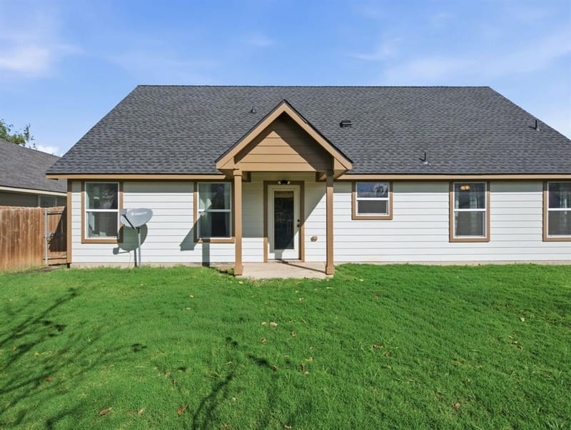 502 W Willow Street, Sanger TX 76266 - Photo 29