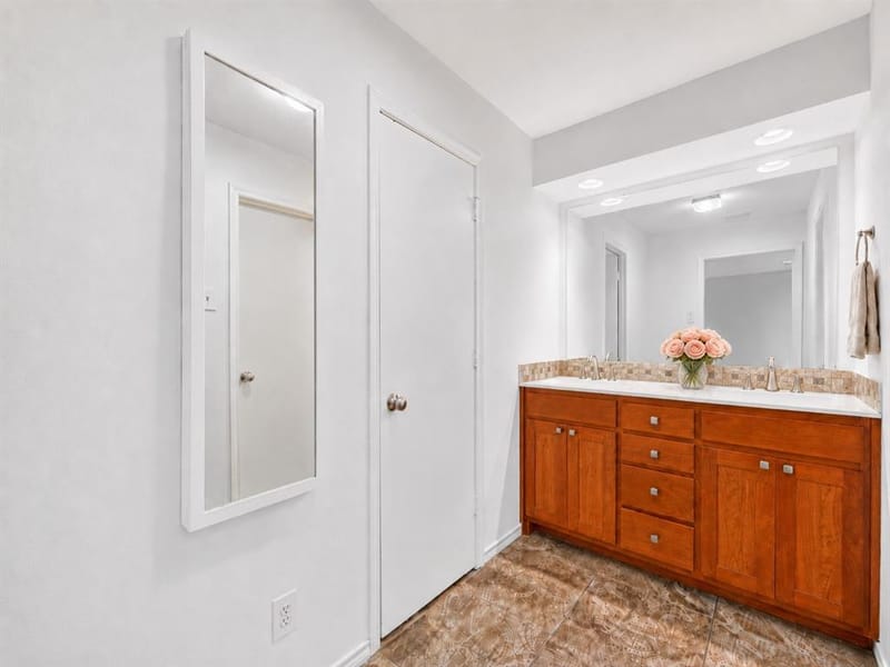 12627 Breckenridge Drive # 200, Dallas TX 75230 - Photo 16