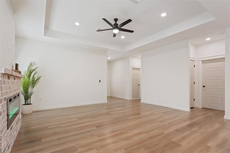 933 N 12th Street, Waco TX 76707 - Photo 6