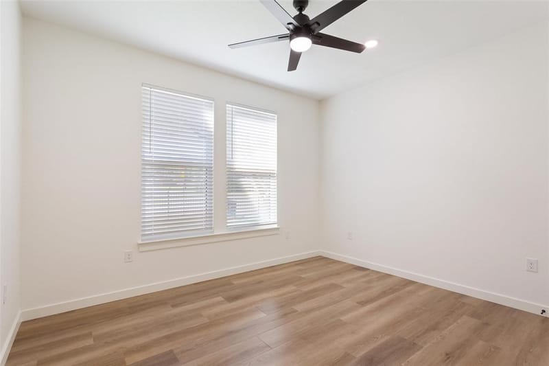 933 N 12th Street, Waco TX 76707 - Photo 19