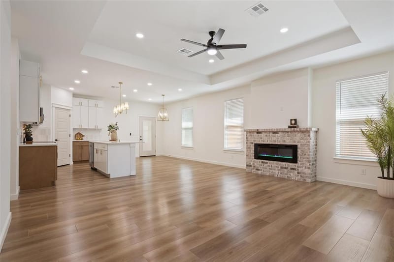 933 N 12th Street, Waco TX 76707 - Photo 8