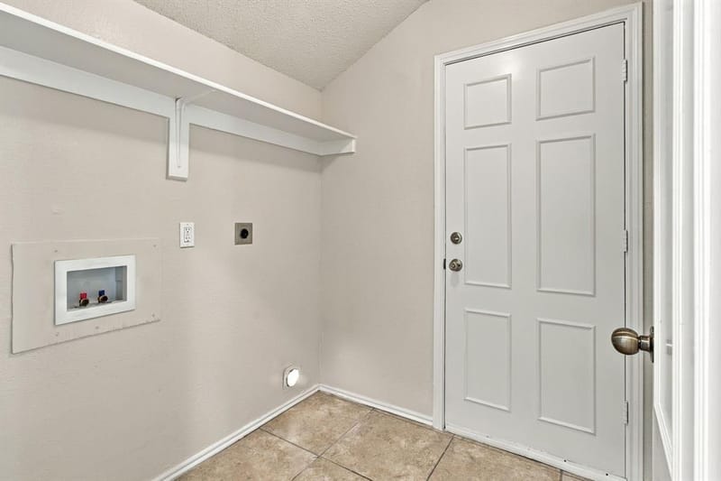 4205 Red Spruce Lane, Carrollton TX 75010 - Photo 13