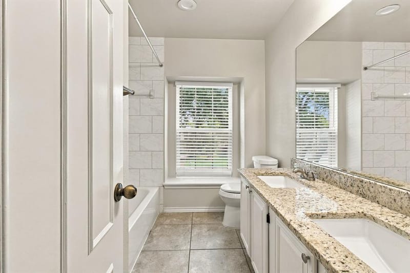 4205 Red Spruce Lane, Carrollton TX 75010 - Photo 17