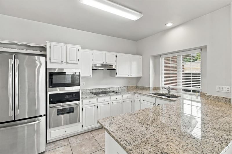 4205 Red Spruce Lane, Carrollton TX 75010 - Photo 10