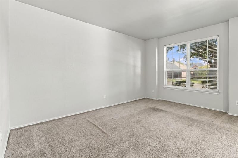 4205 Red Spruce Lane, Carrollton TX 75010 - Photo 4