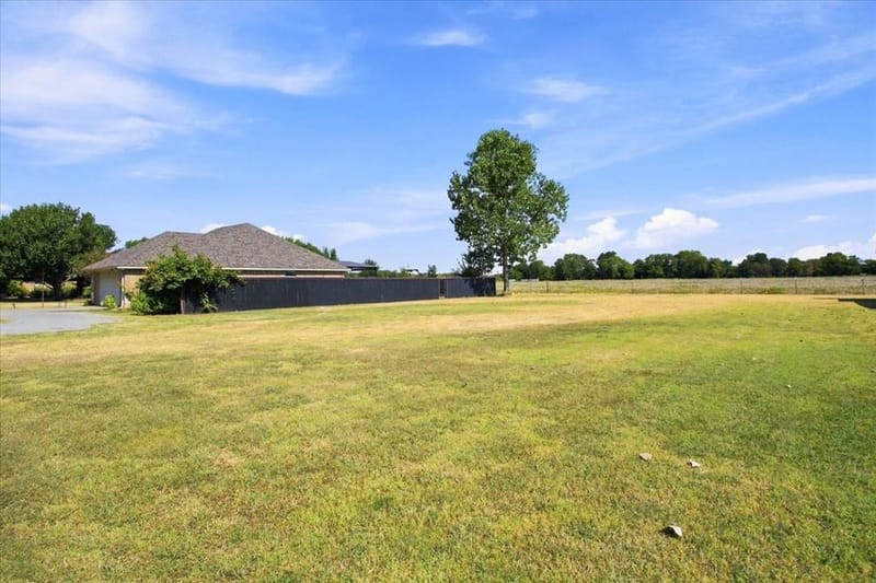 104 Butler Street, Savoy TX 75479 - Photo 28