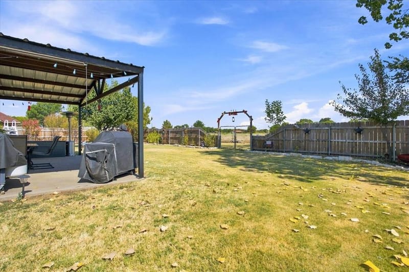 104 Butler Street, Savoy TX 75479 - Photo 34