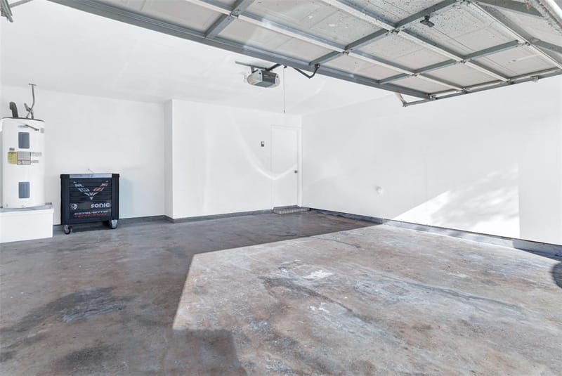 5722 Firethorn Drive, Dallas TX 75249 - Photo 8