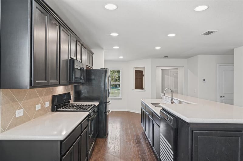 3181 Club Meadows Drive, Frisco TX 75036 - Photo 10