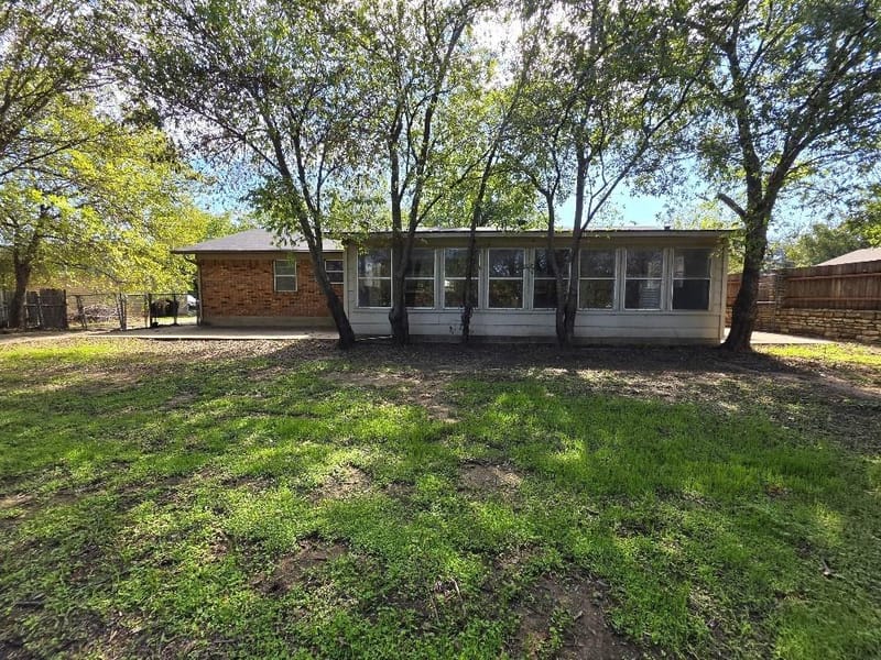 912 Penrod Drive, Granbury TX 76048 - Photo 13