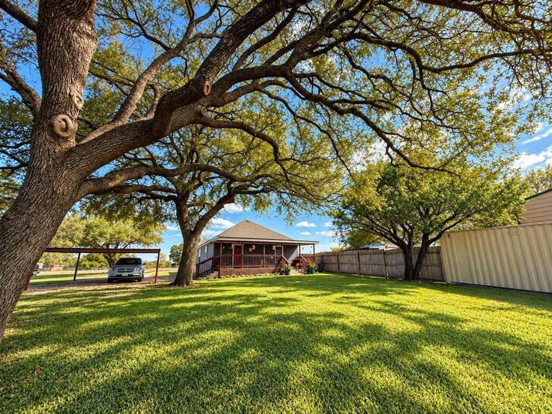 1708 W Main Street, Gatesville TX 76528 - Photo 33