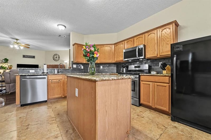 608 Rothschild Lane, Murphy TX 75094 - Photo 11