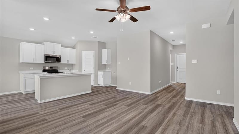 10320 CHERRYTREE Lane, Fort Worth TX 76140 - Photo 8
