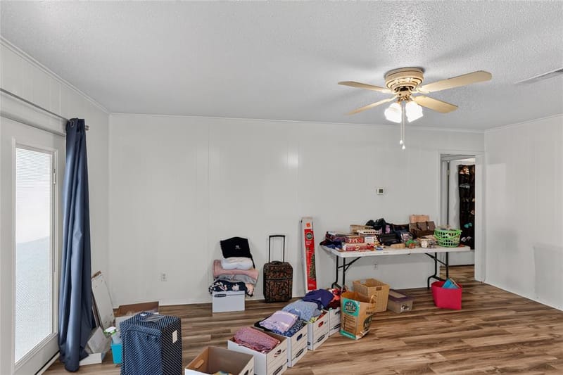 1305 Montclair Street, Arlington TX 76015 - Photo 3