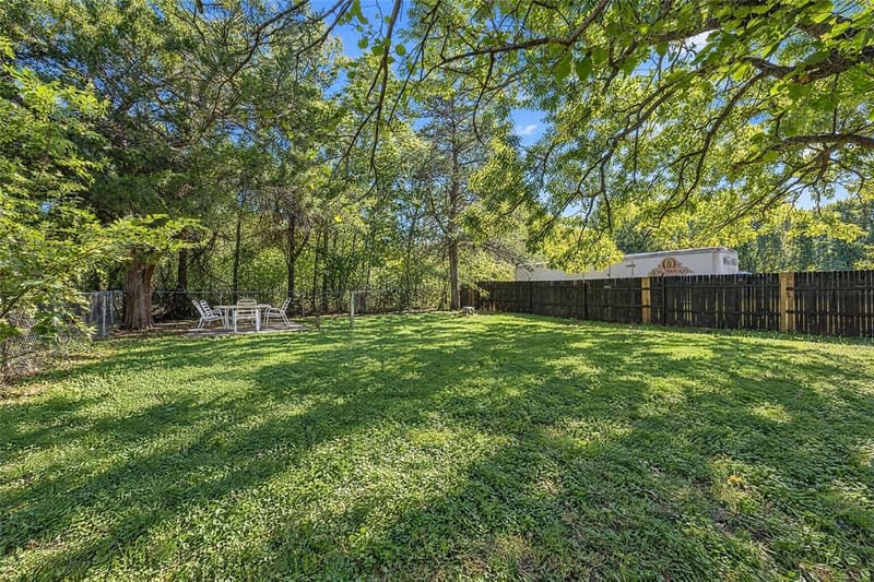 309 E Wilbarger Street, Bowie TX 76230 - Photo 32