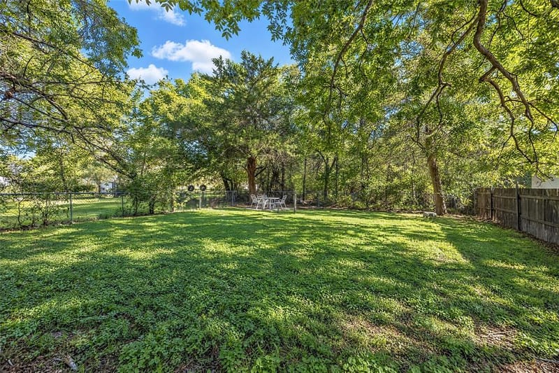 309 E Wilbarger Street, Bowie TX 76230 - Photo 29