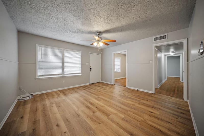 514 E University Avenue, Waxahachie TX 75165 - Photo 6