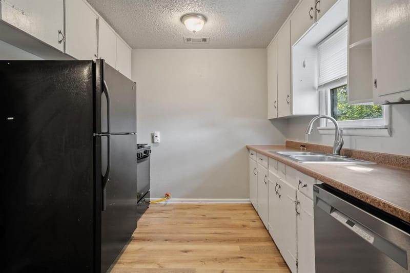 514 E University Avenue, Waxahachie TX 75165 - Photo 10