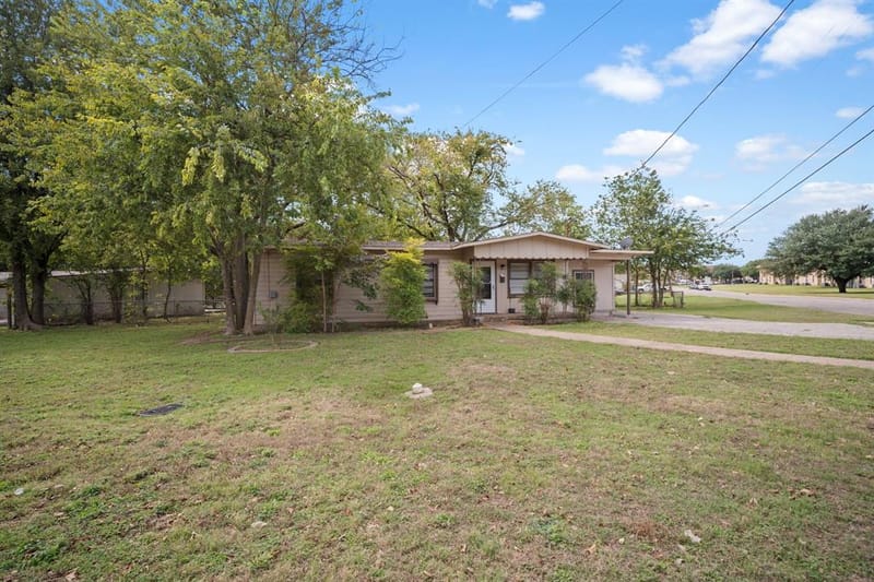 514 E University Avenue, Waxahachie TX 75165 - Photo 4