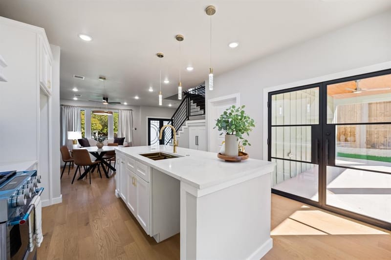 1103 S Tyler Street, Dallas TX 75208 - Photo 16
