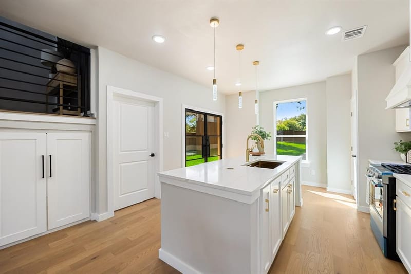 1103 S Tyler Street, Dallas TX 75208 - Photo 14