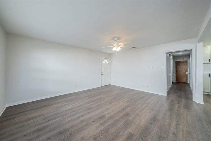 4147 Huckleberry Circle, Dallas TX 75216 - Photo 7