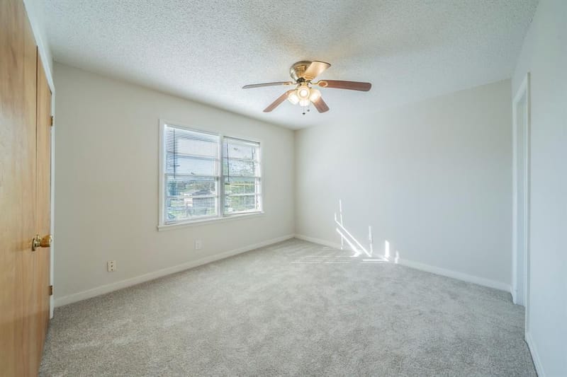 4147 Huckleberry Circle, Dallas TX 75216 - Photo 18