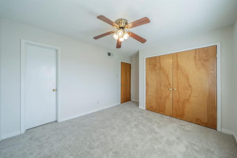 4147 Huckleberry Circle, Dallas TX 75216 - Photo 19