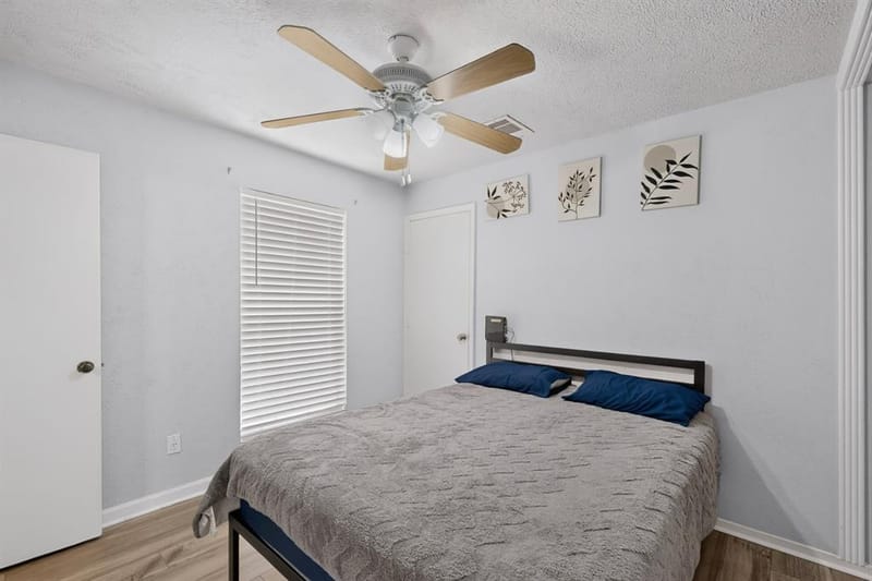 2228 Bunker Hill Drive, Carrollton TX 75006 - Photo 23