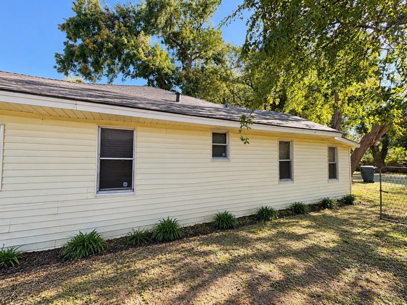 3234 Spring Avenue, Dallas TX 75215 - Photo 17