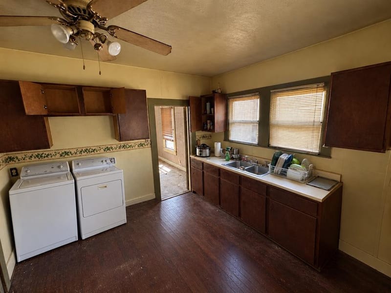 3234 Spring Avenue, Dallas TX 75215 - Photo 10