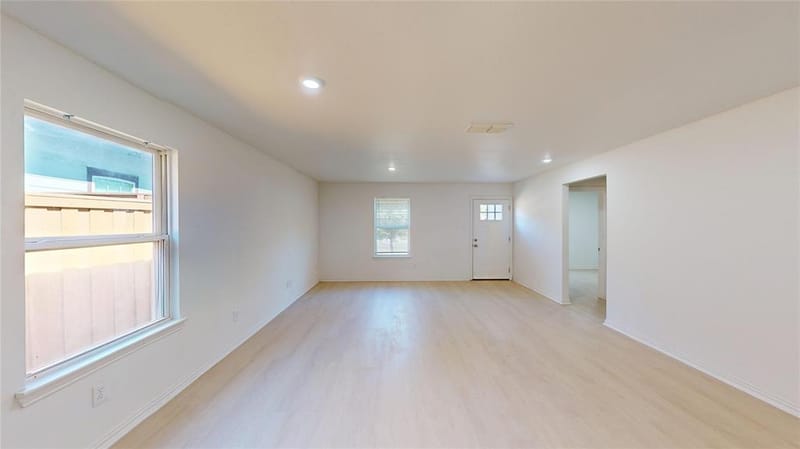 3823 Colonial Avenue, Dallas TX 75215 - Photo 7