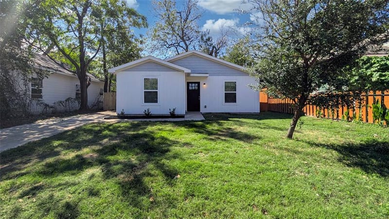 3823 Colonial Avenue, Dallas TX 75215