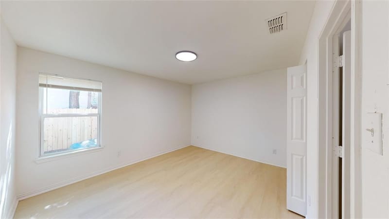 3823 Colonial Avenue, Dallas TX 75215 - Photo 11