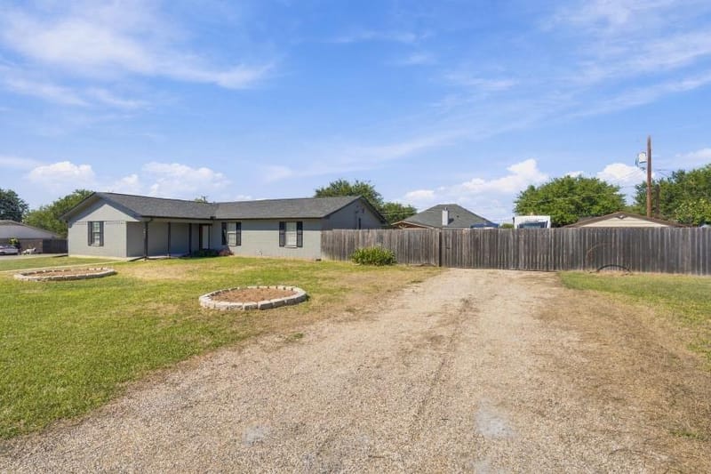 1811 Ocampo Lane, Robinson TX 76706