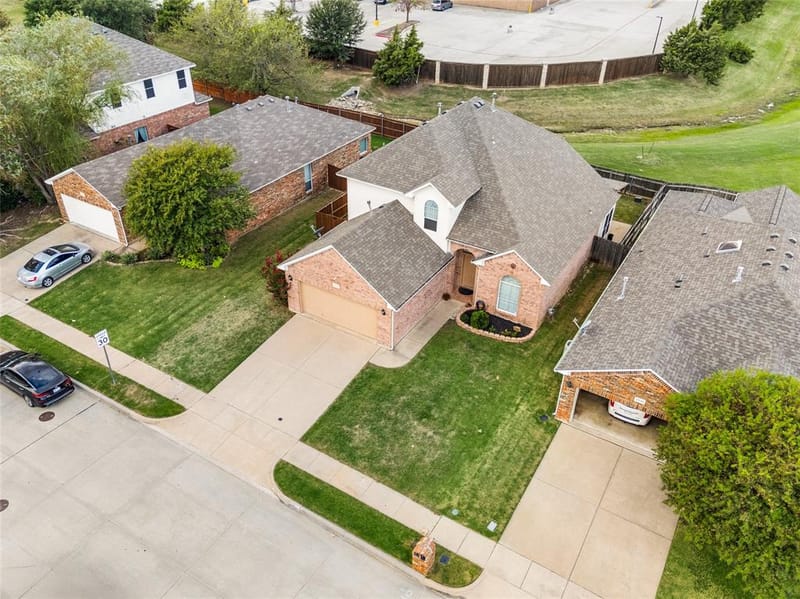12621 Cottageville Lane, Fort Worth TX 76244 - Photo 3
