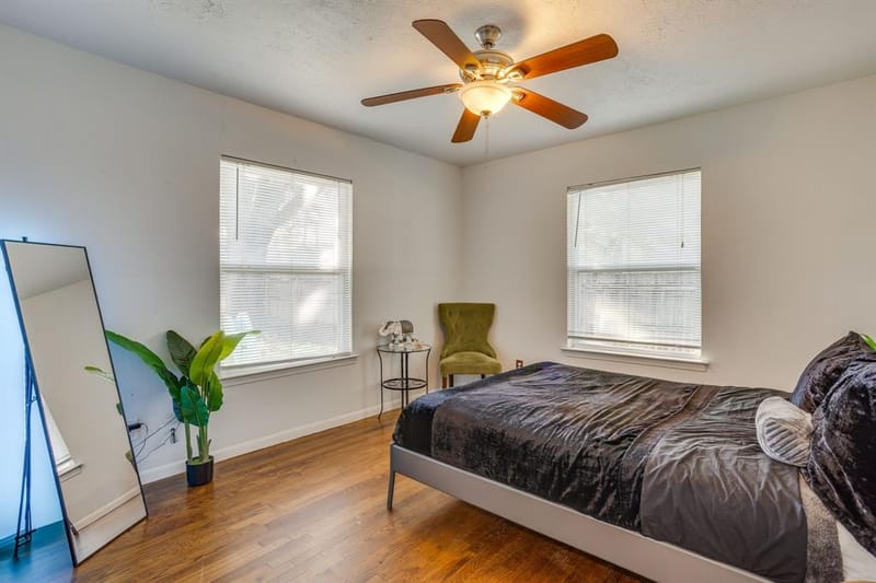 2739 Livingston Avenue, Fort Worth TX 76110 - Photo 13