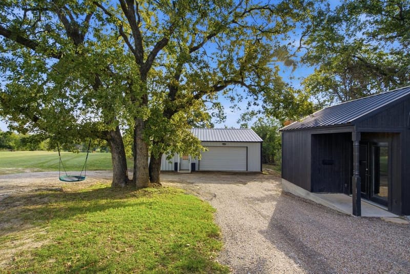 2506 Hawkins Lilly Road, Weatherford TX 76085 - Photo 15