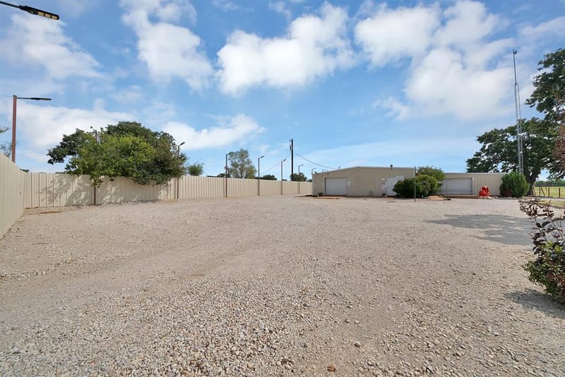 435 Gene Lee Road, Mineral Wells TX 76067 - Photo 7