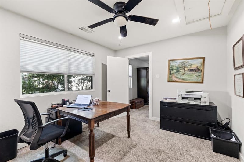 6409 Ridgemont Drive, Dallas TX 75214 - Photo 24