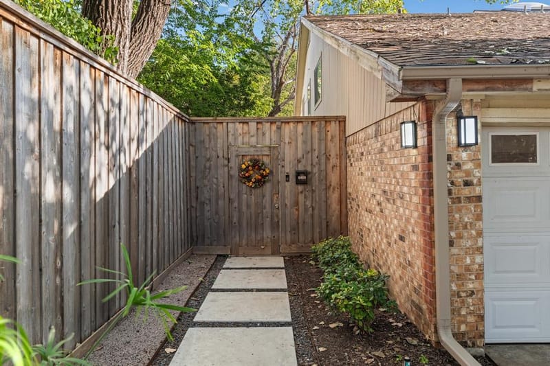 6409 Ridgemont Drive, Dallas TX 75214 - Photo 31