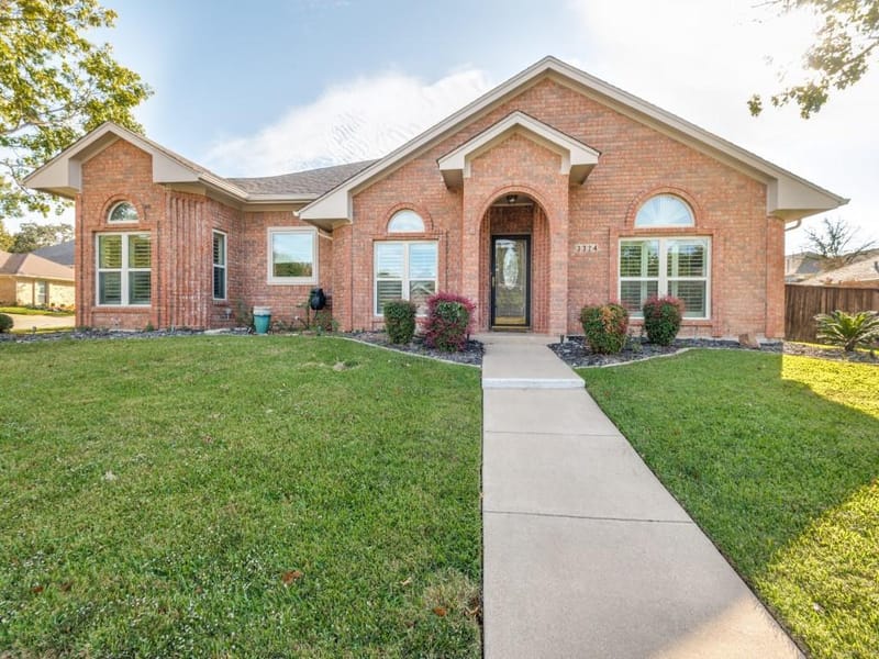3324 Timber Grove Drive, Bedford TX 76021