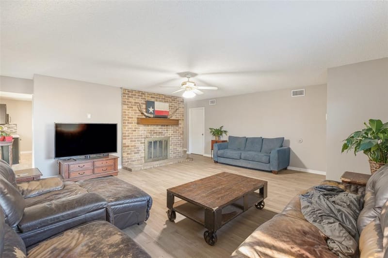 5305 Countess Court, Lake Dallas TX 75065 - Photo 7