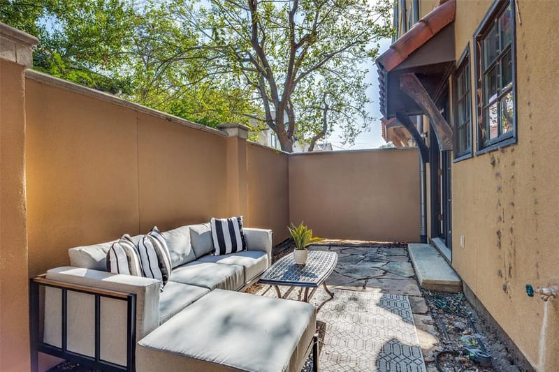 4323 Gilbert Avenue # 2, Dallas TX 75219 - Photo 29