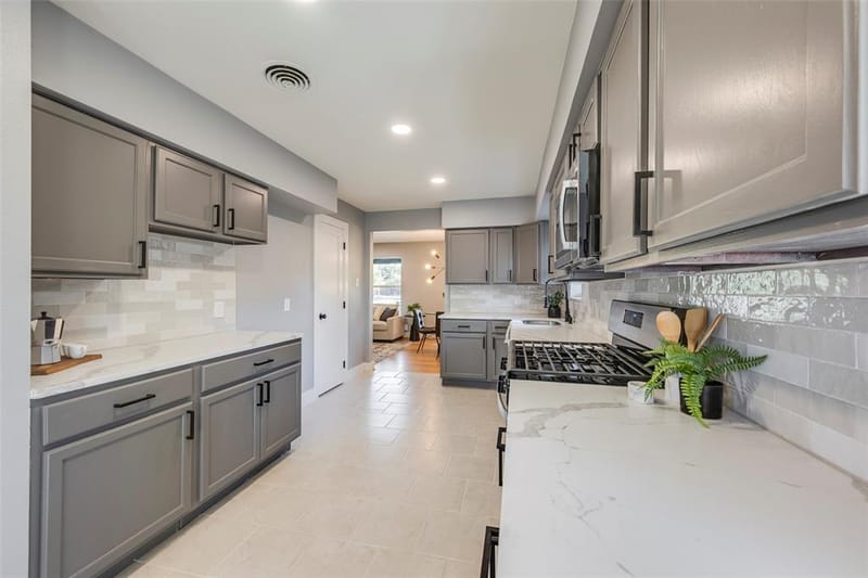 3017 San Medina Avenue, Dallas TX 75228 - Photo 6