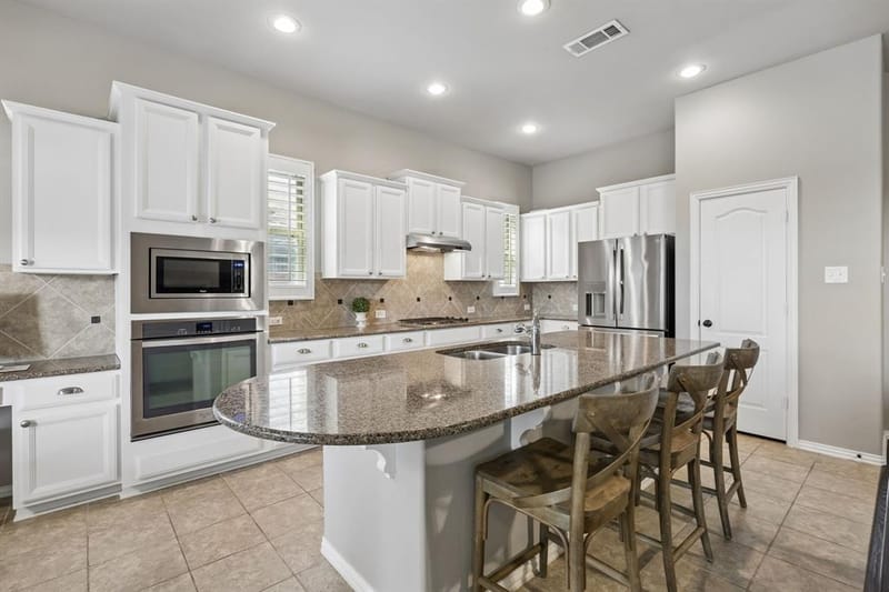 12944 Parade Grounds Lane, Fort Worth TX 76244 - Photo 10