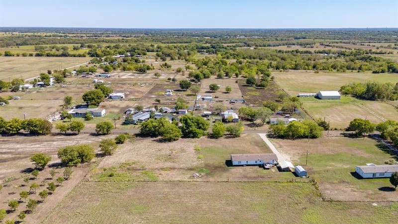 5716 County Road 4516, Commerce TX 75428 - Photo 22