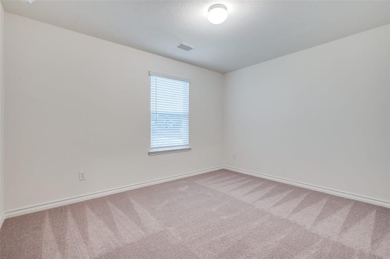 2704 Goldfinch Drive, Denton TX 76205 - Photo 16