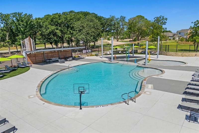 2704 Goldfinch Drive, Denton TX 76205 - Photo 26